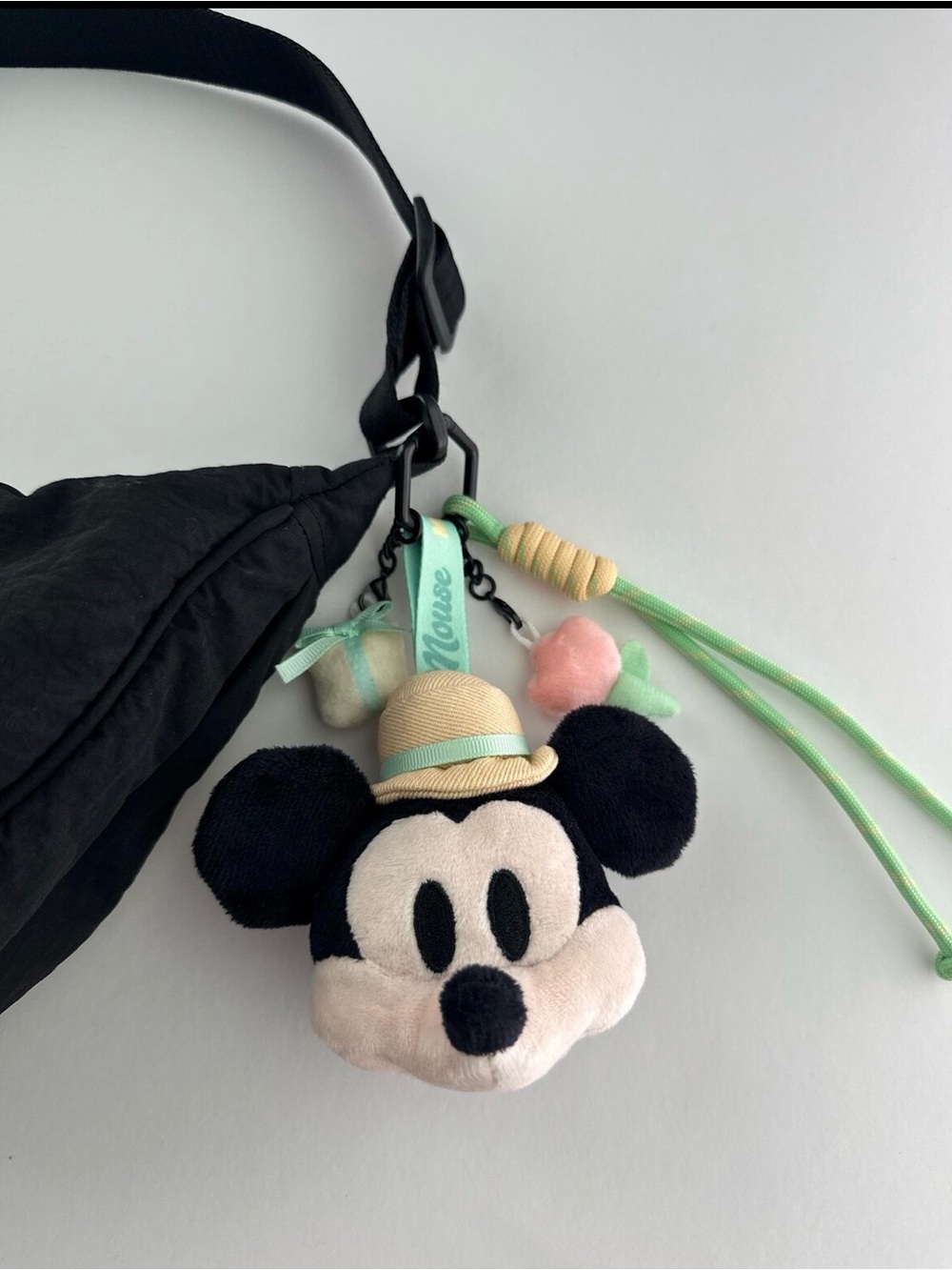 Disney Mickey Mouse Straw Hat Plush Bag Charm Keychain